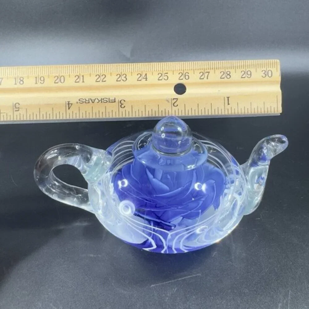 Dynasty Gallery Glass Teapot Carafe Jug Blue With White‎ Swirls Paperweight VTG